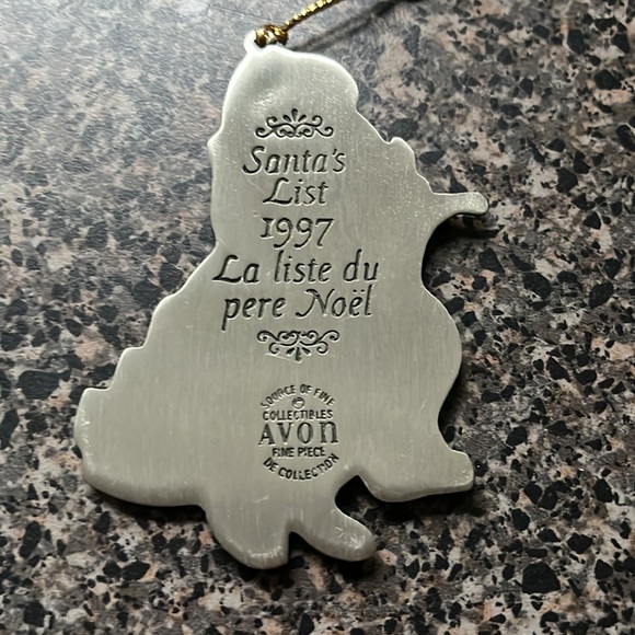 Avon 1997 Santa’s List ornament - Picture 1 of 3